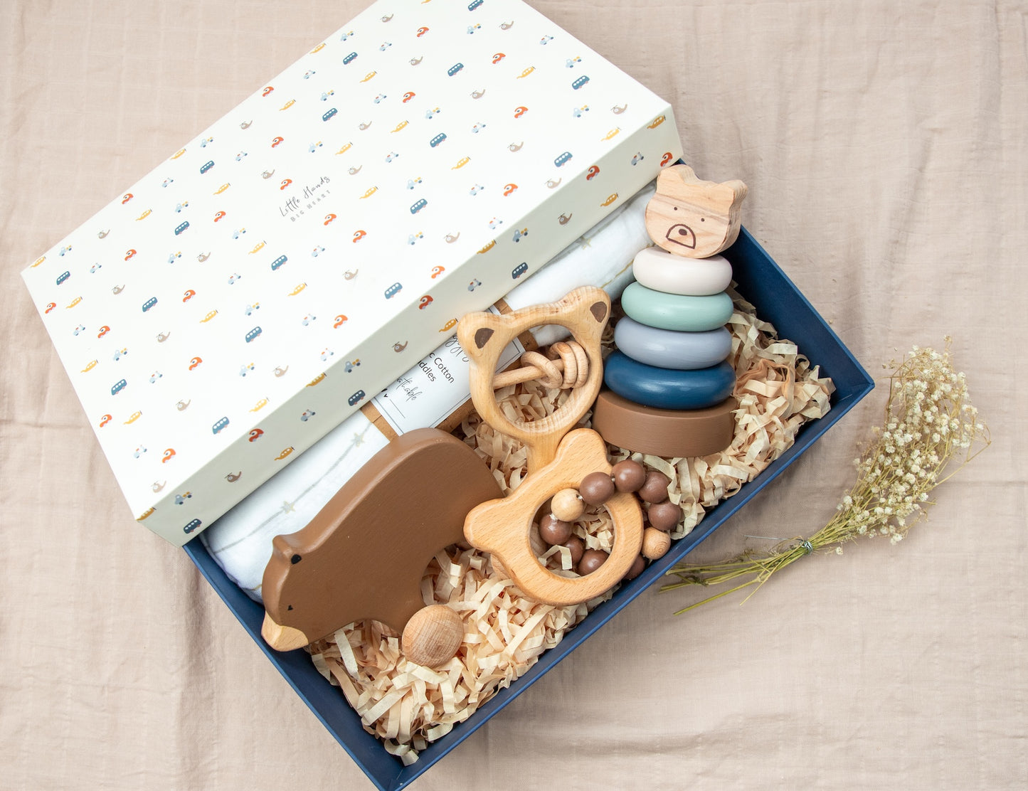 Bear Newborn Gift Box - Set of 5