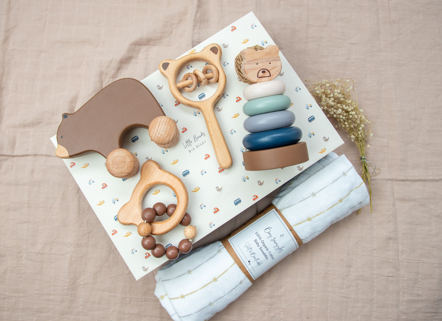 Bear Newborn Gift Box - Set of 5