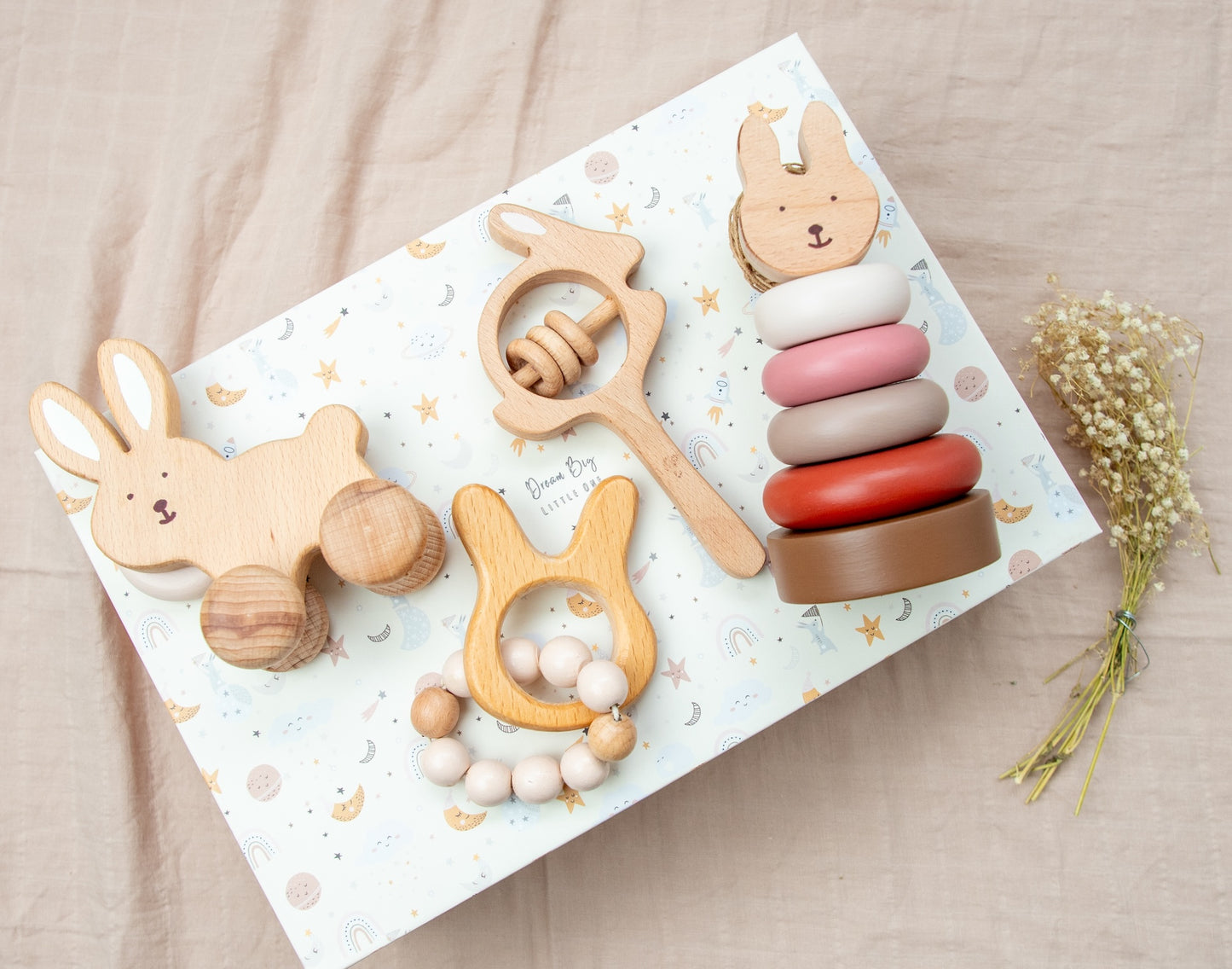 Bunny Newborn Giftbox - Set of 5