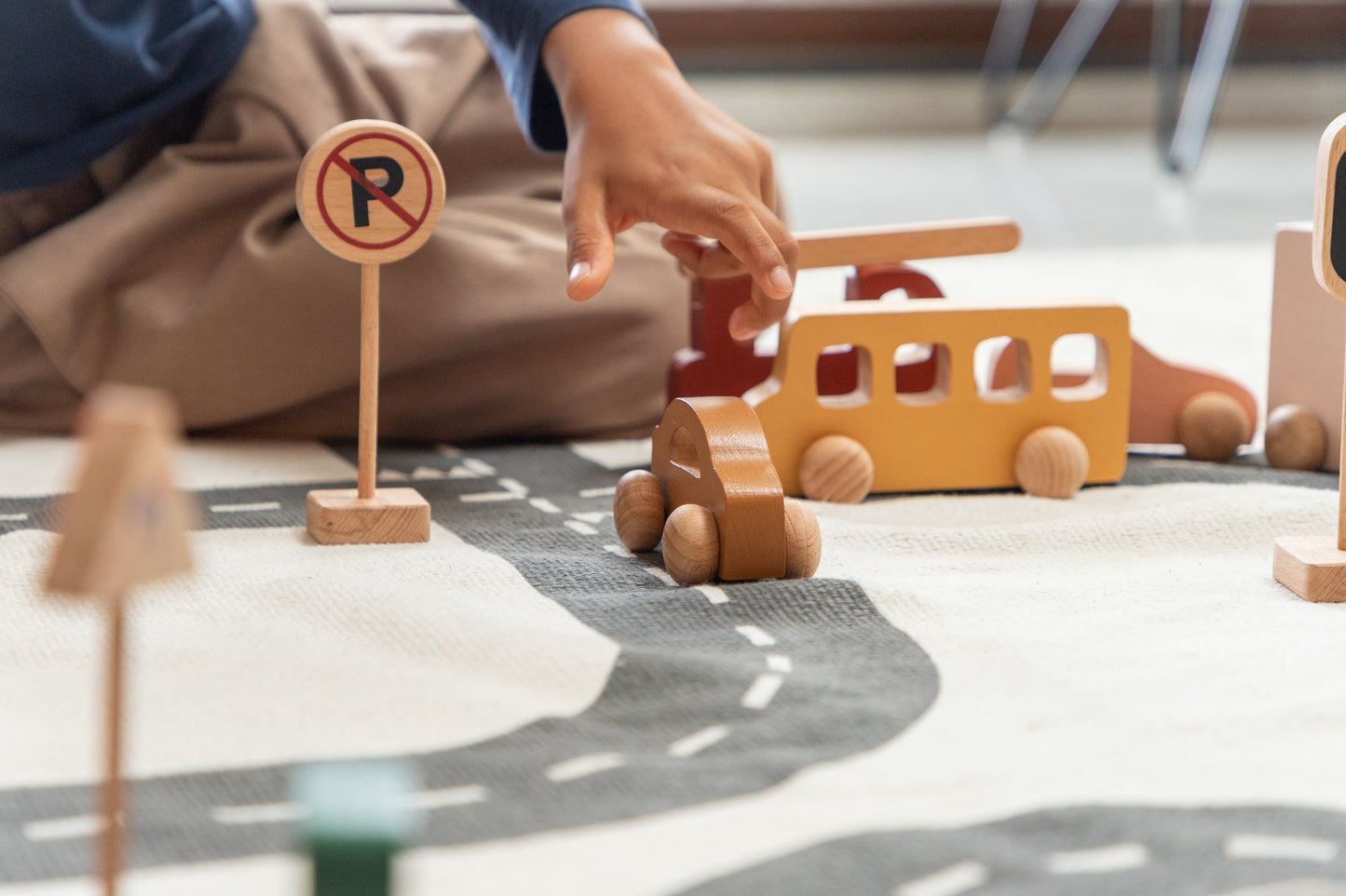 Birch Zoomie Car - Classic Brown