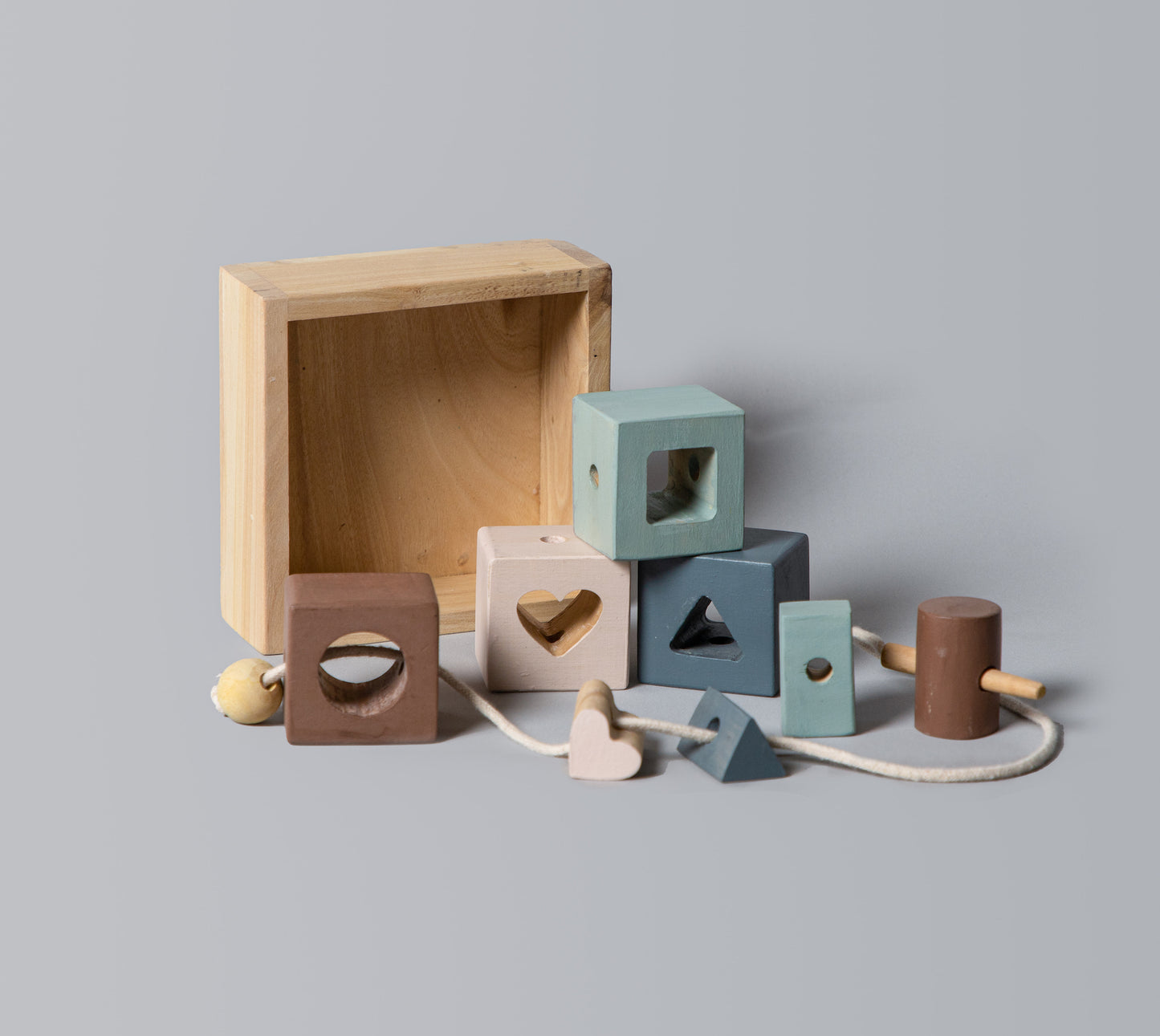 Birch Shapes Lacing toy