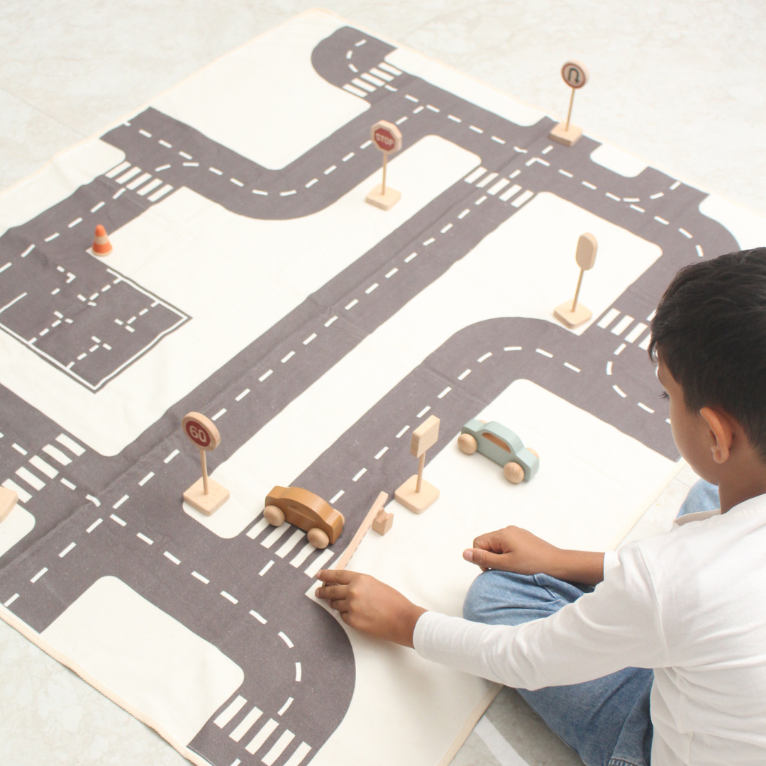 Birch City Track and Traffic Gift Set