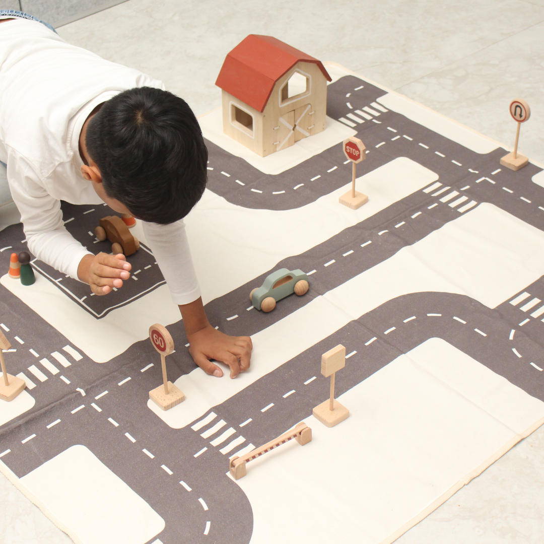 Birch City Track and Traffic Gift Set