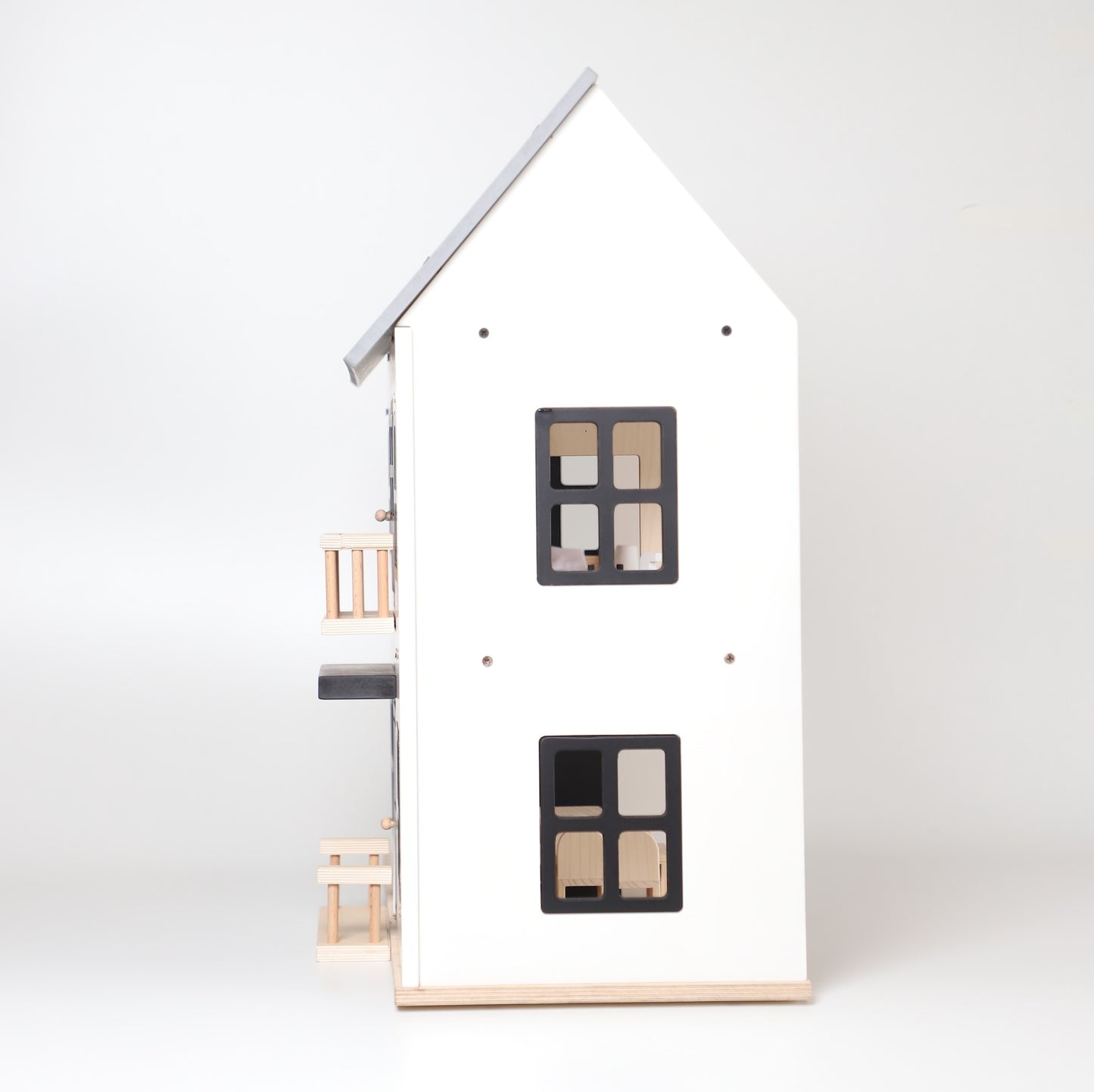 Birch WonderHome with Balcony and garage - 40pcs of furniture included