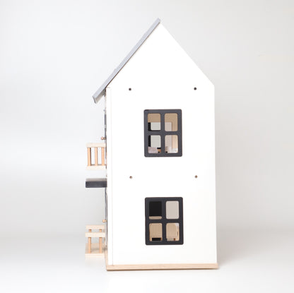 Birch WonderHome with Balcony and garage - 40pcs of furniture included