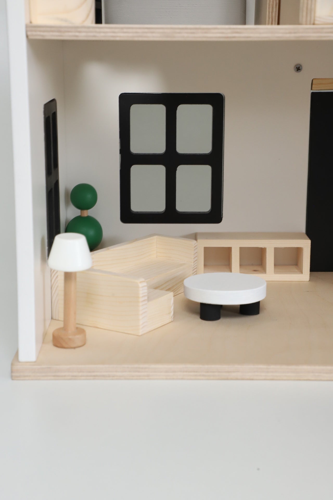 Birch WonderHome with Balcony and garage - 40pcs of furniture included