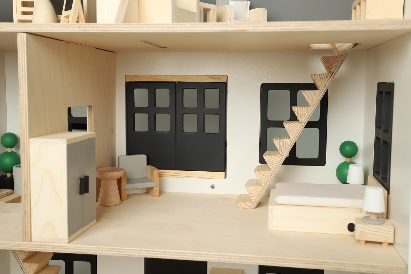 Birch WonderHome with Balcony and garage - 40pcs of furniture included