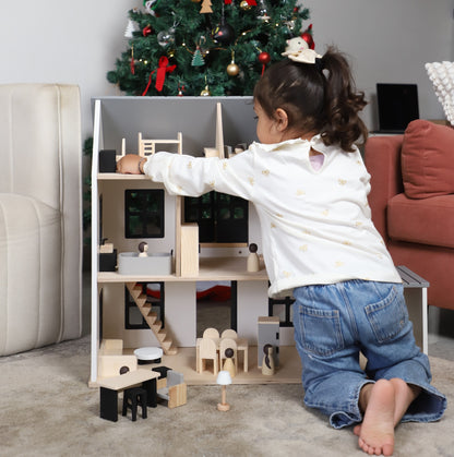 Birch WonderHome with Balcony and garage - 40pcs of furniture included