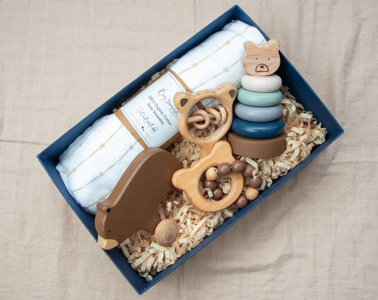 Bear Newborn Gift Box - Set of 5