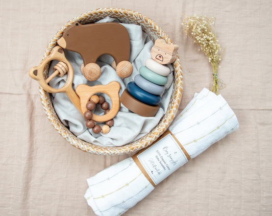 Bear Newborn Gift Box - Set of 5